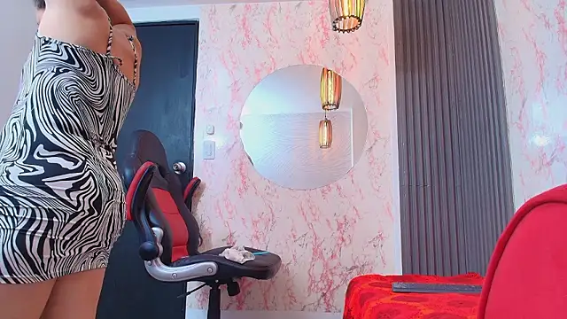 Snapshot of Helenna_Rose chatting on 02.02.26 Helenna Rose online show from 02.02.26