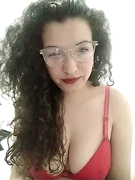 Snapshot of _Isabellamiller_ chatting on 12.16.25 Isabellamiller online show from 12.16.25