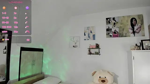 Snapshot of VEROSlen- chatting on 02.05.26 VEROSlen- online show from 02.05.26