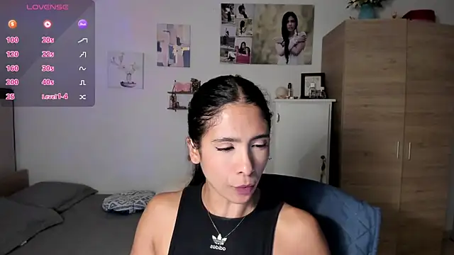 Snapshot of VEROSlen- chatting on 02.12.26 VEROSlen- online show from 02.12.26