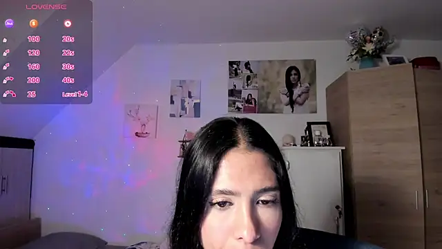 Snapshot of VEROSlen- chatting on 02.15.26 VEROSlen- online show from 02.15.26