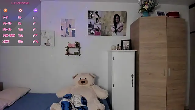 Snapshot of VEROSlen- chatting on 02.23.26 VEROSlen- online show from 02.23.26