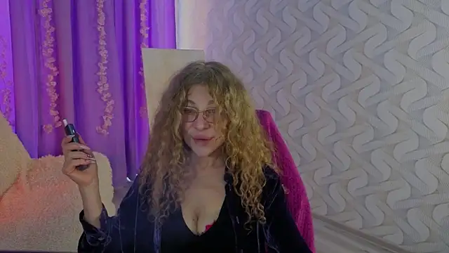 EvaTemptt online show from 03.04.26