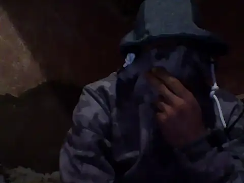 Snapshot of 4iiharb chatting on 12.16.25 4iiharb online show from 12.16.25