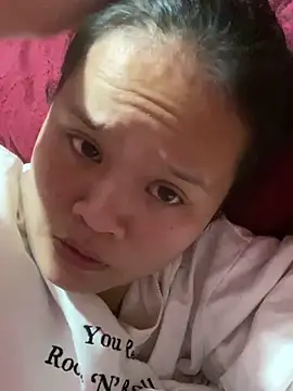 Thanhhuyen001 online show from 02.08.26