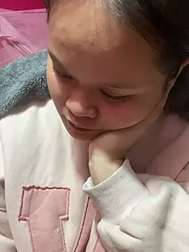 Thanhhuyen001 online show from 02.09.26