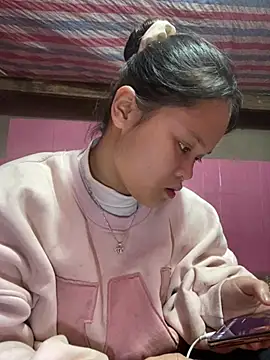 Thanhhuyen001 online show from 02.10.26