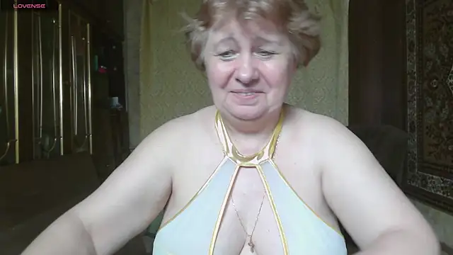 Snapshot of Casey_peach chatting on 07.12.26 Casey peach online show from 07.12.26