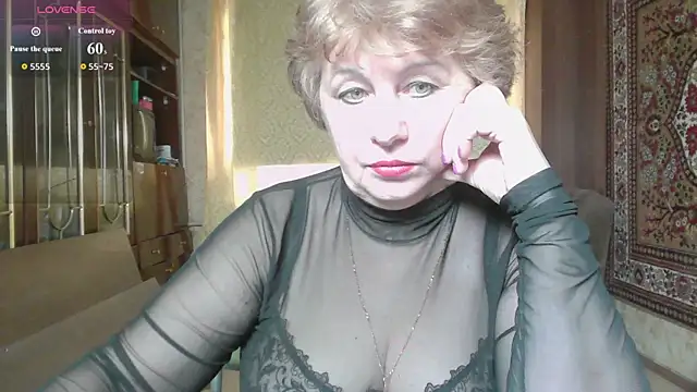 Snapshot of Casey_peach chatting on 07.14.26 Casey peach online show from 07.14.26