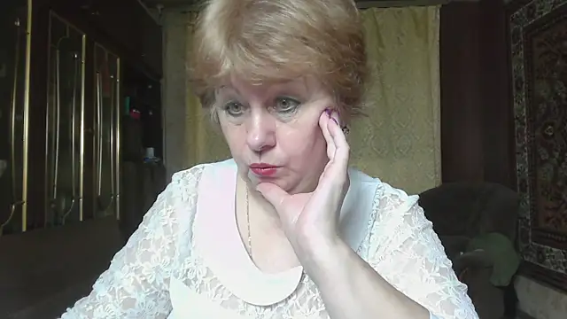 Snapshot of Casey_peach chatting on 07.25.26 Casey peach online show from 07.25.26