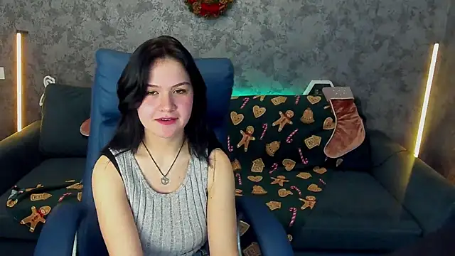 Snapshot of AnimeeDoll chatting on 12.17.25 AnimeeDoll online show from 12.17.25