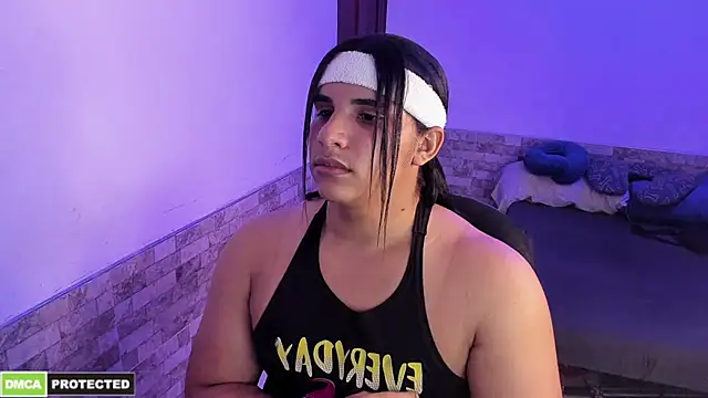 Snapshot of latinboyfit chatting on 07.16.26 latinboyfit online show from 07.16.26