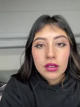 justmariee online show from 04.05.26