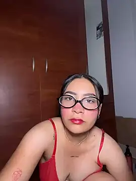 Snapshot of SaharaArisa chatting on 05.24.26 SaharaArisa online show from 05.24.26