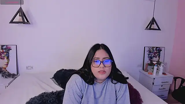 Briana Goldd online show from 04.16.26