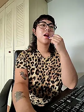 Snapshot of Jasmin_switch chatting on 07.28.26 Jasmin switch online show from 07.28.26