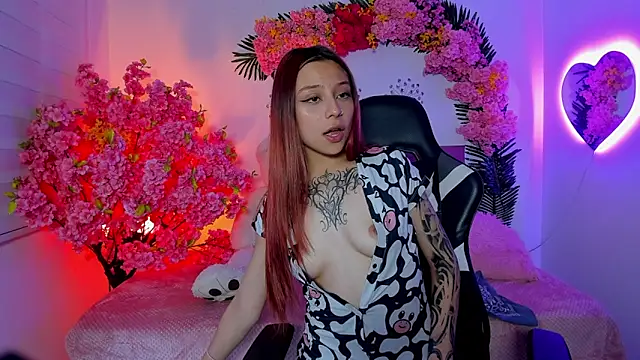 Nickie reed  online show from 05.27.26