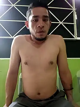 Snapshot of Gloryholeroom chatting on 02.05.26 Gloryholeroom online show from 02.05.26