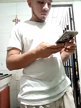 Snapshot of Gloryholeroom chatting on 02.08.26 Gloryholeroom online show from 02.08.26