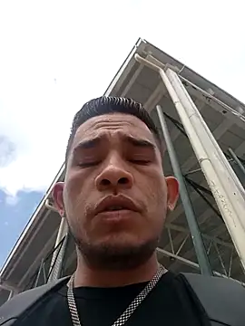 Snapshot of Gloryholeroom chatting on 03.20.26 Gloryholeroom online show from 03.20.26