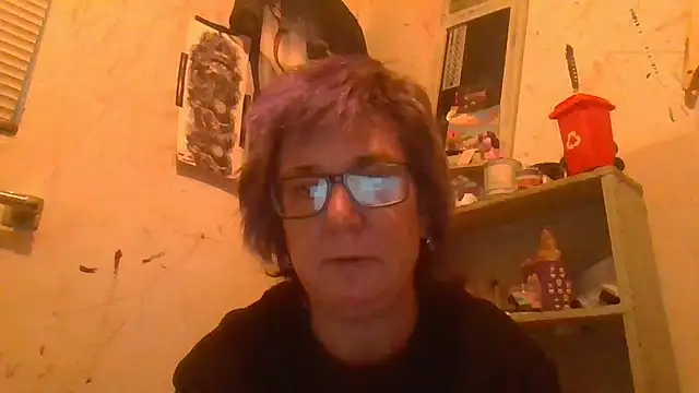 Snapshot of becky1111 chatting on 06.26.26 becky1111 online show from 06.26.26