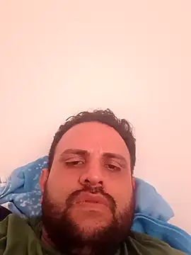 Snapshot of bramcho chatting on 12.17.25 bramcho online show from 12.17.25