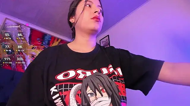 Violet Blazee online show from 01.11.26