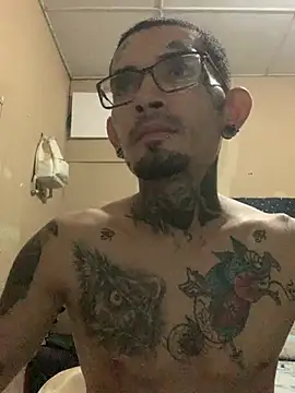 Snapshot of Boy_tatto77 chatting on 07.07.26 Boy tatto77 online show from 07.07.26