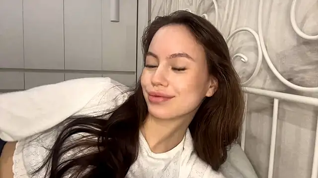 KitCerveny online show from 12.19.25