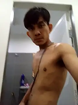 spitspittonmyface online show from 12.18.25