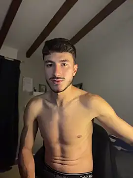 Snapshot of LIAM_COLT chatting on 05.21.26 LIAM COLT online show from 05.21.26