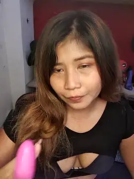 Snapshot of Michelle_Ju17 chatting on 12.18.25 Michelle Ju17 online show from 12.18.25