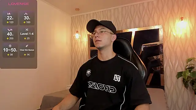 Noah Clarkk online show from 02.25.26