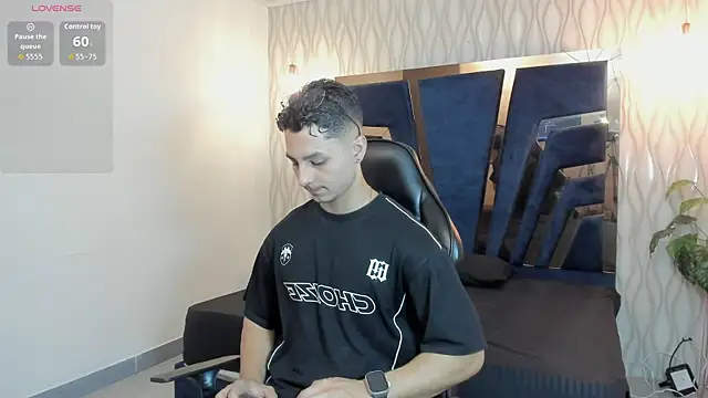 Noah Clarkk online show from 04.04.26