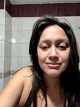 pilarlucky online show from 12.19.25