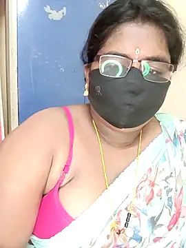 Snapshot of sirisha__9 chatting on 04.29.26 sirisha 9 online show from 04.29.26