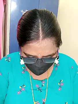 Snapshot of sirisha__9 chatting on 04.30.26 sirisha 9 online show from 04.30.26
