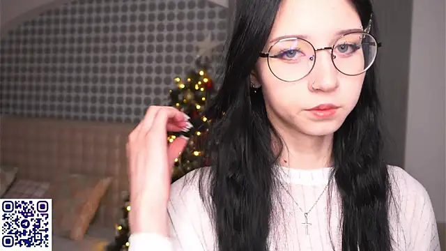 Snapshot of DeliaLoma chatting on 01.11.26 DeliaLoma online show from 01.11.26