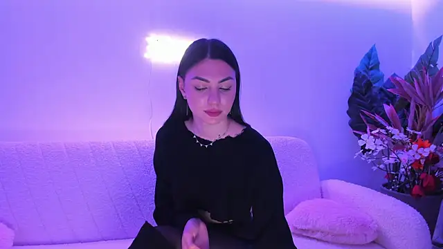 Baby Ava  online show from 12.19.25