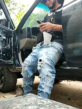 Snapshot of PIGHIGHDIRTY_p0 chatting on 02.15.26 PIGHIGHDIRTY p0 online show from 02.15.26