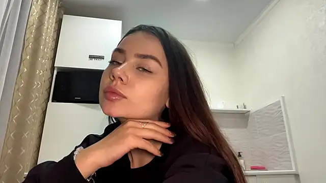 MiloyNoir online show from 12.21.25