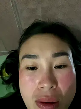 Snapshot of cuteelasa chatting on 12.19.25 cuteelasa online show from 12.19.25