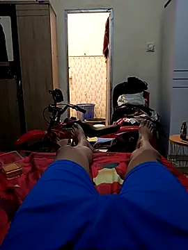 Snapshot of CharlieXXX67 chatting on 12.19.25 CharlieXXX67 online show from 12.19.25