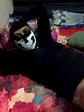 Snapshot of CharlieXXX67 chatting on 12.22.25 CharlieXXX67 online show from 12.22.25