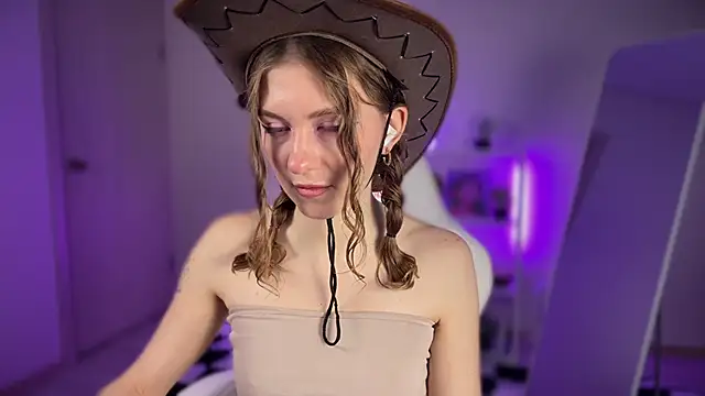 KellySunn online show from 04.04.26