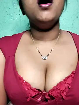 Snapshot of Eashita_01 chatting on 02.13.26 Eashita 01 online show from 02.13.26