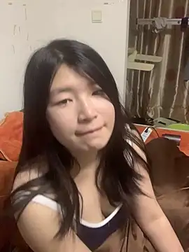 Luozhiqi520 online show from 12.19.25