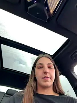 Snapshot of Just-Dori chatting on 12.20.25 Just-Dori online show from 12.20.25