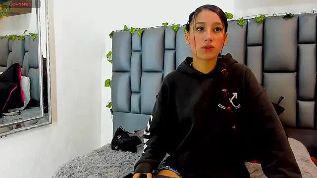 Snapshot of Celeste_71 chatting on 06.10.26 Celeste 71 online show from 06.10.26