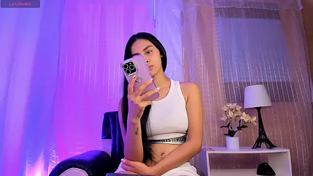 ManuelaEvans  online show from 04.23.26